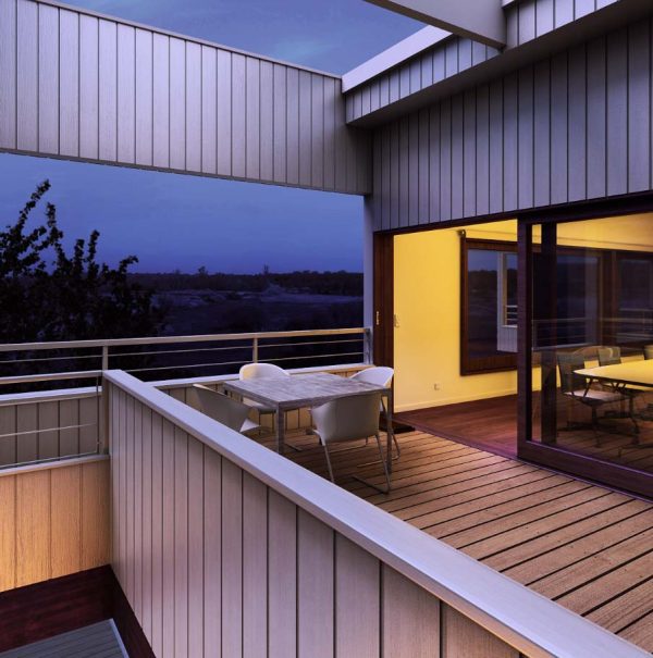 030-Exterior Scenes-Houses